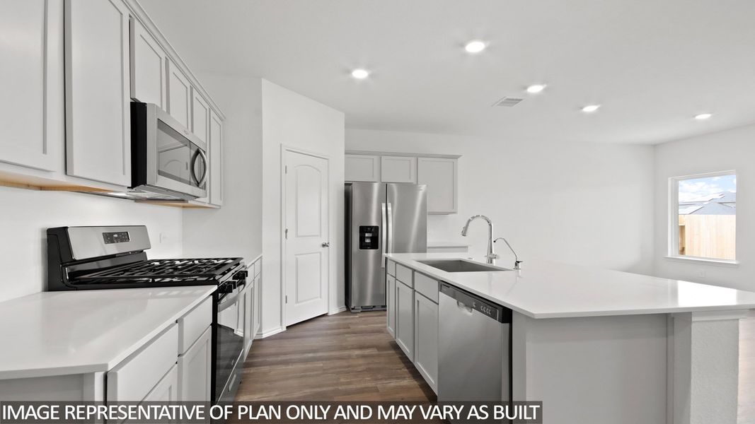 Furnished interior view inside a new home in Silverthorne, Conroe (Image 6). Furnished interior view inside a new home in Silverthorne, Conroe (Image 6).