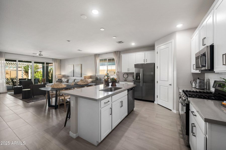 05-22808-E-Round-Up-Way-5 05-22808-E-Round-Up-Way-5