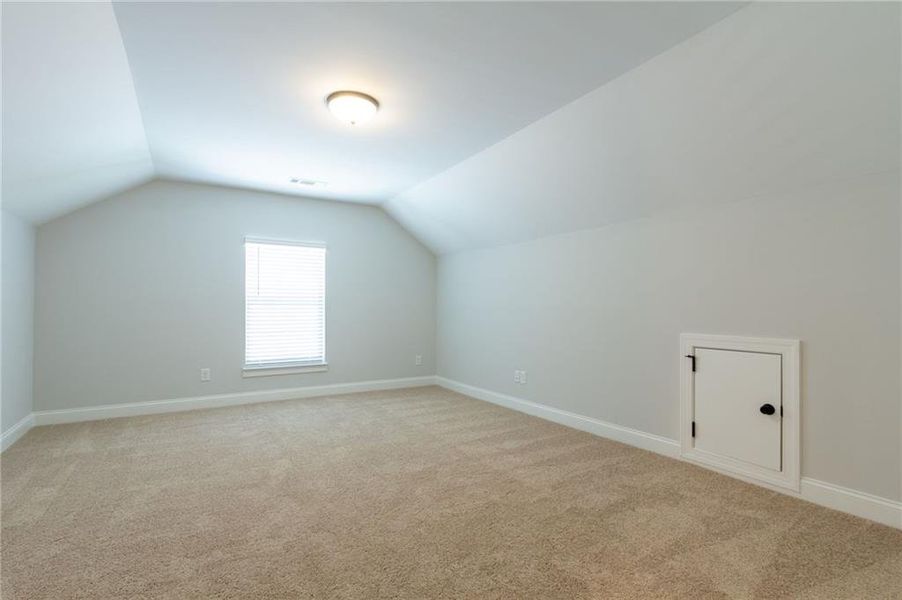 Spacious, unfurnished interior of a new home in , Hoschton (Image 18).