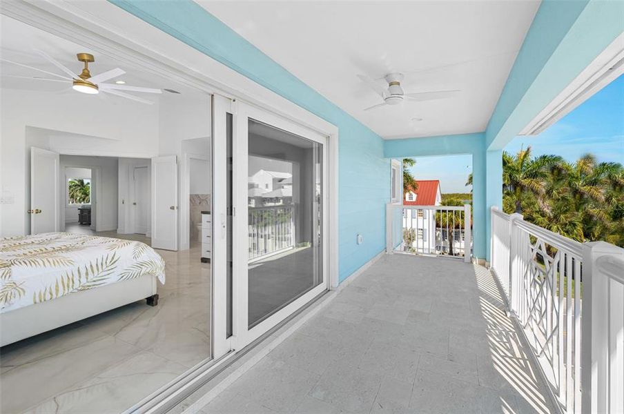 Furnished interior view inside a new home in , Fort Pierce (Image 7).