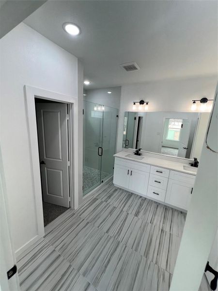 Image 14 of a home in .