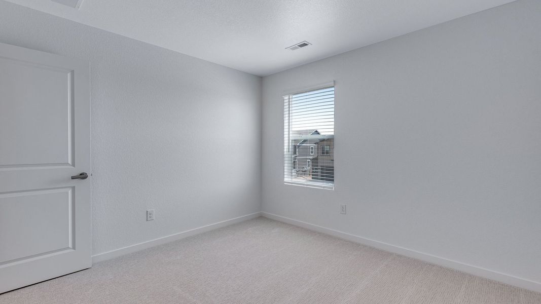 Spacious, unfurnished interior of a new home in Prairie Song, Windsor (Image 24).