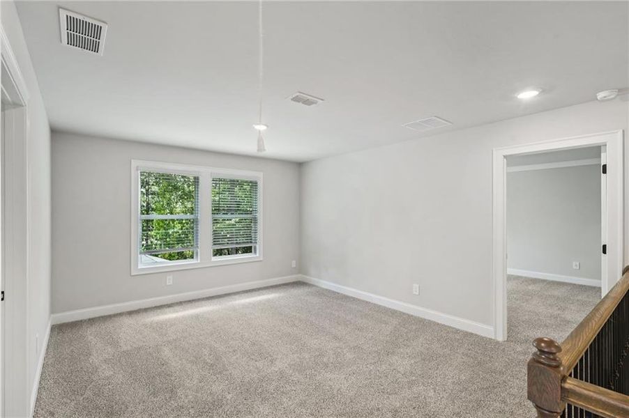 Spacious, unfurnished interior of a new home in Martin Springs - Estate Series, Lawrenceville (Image 19).