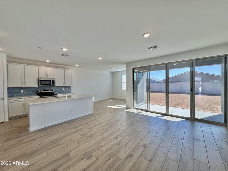 008 Greatroom Dining and Kitchen