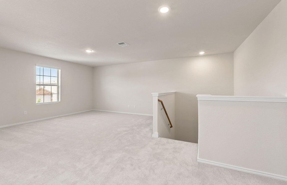 Spacious, unfurnished interior of a new home in Larson Crossing, Elgin (Image 20).