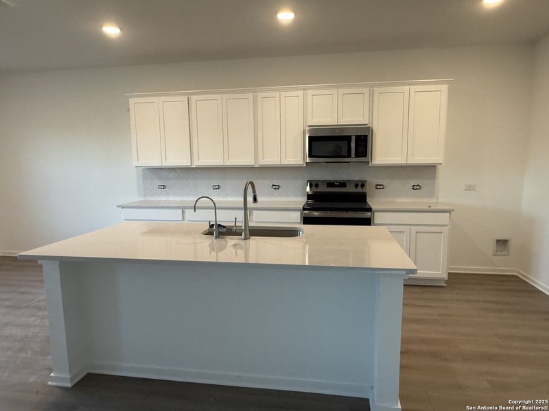 Furnished interior view inside a new home in Meadows at Hennersby Hollow 40's, San Antonio (Image 7). Furnished interior view inside a new home in Meadows at Hennersby Hollow 40's, San Antonio (Image 7).