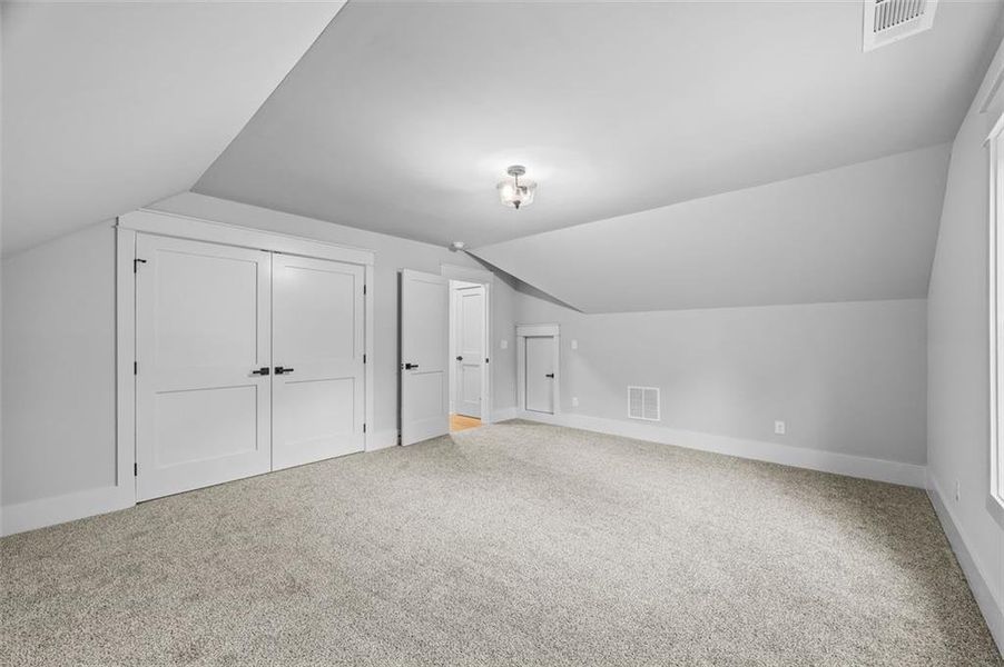 Spacious, unfurnished interior of a new home in , Monroe (Image 54).