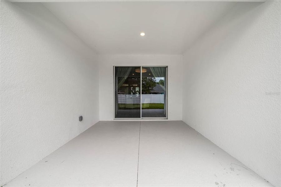 Exterior details and patio area of a home in , Palm Bay (Image 3).