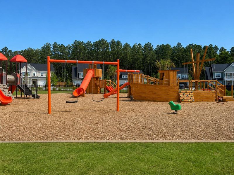 Community amenities in Sweetgrass at Summers Corner, Summerville (Image 51). Community amenities in Sweetgrass at Summers Corner, Summerville (Image 51).
