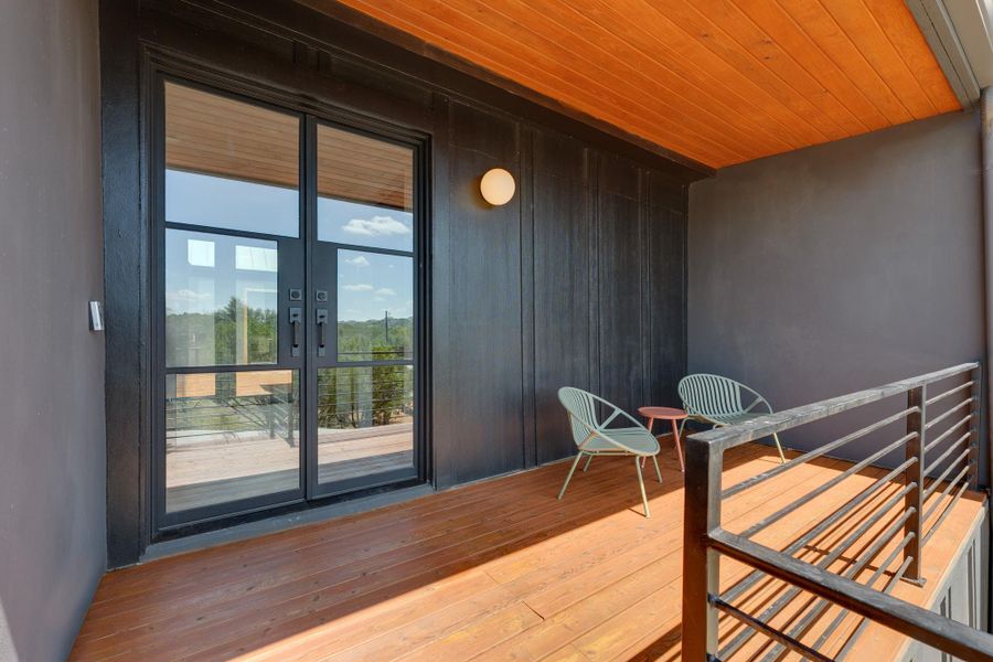 Furnished interior view inside a new home in , Austin (Image 28). Furnished interior view inside a new home in , Austin (Image 28).