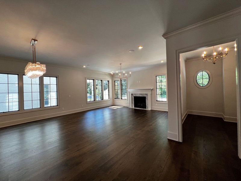 Spacious, unfurnished interior of a new home in Pinecrest, Durham (Image 6).