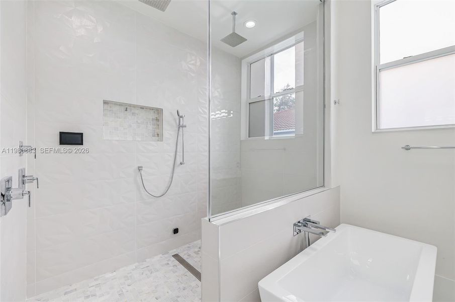 Furnished interior view inside a new home in , Biscayne Park (Image 10).