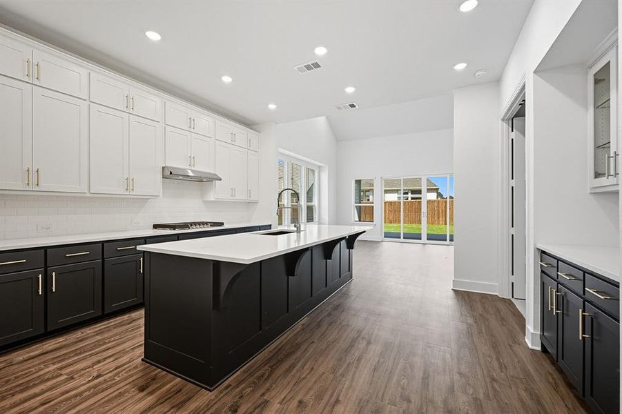 Furnished interior view inside a new home in Sandbrock Ranch: 50ft. lots, Aubrey (Image 6). Furnished interior view inside a new home in Sandbrock Ranch: 50ft. lots, Aubrey (Image 6).