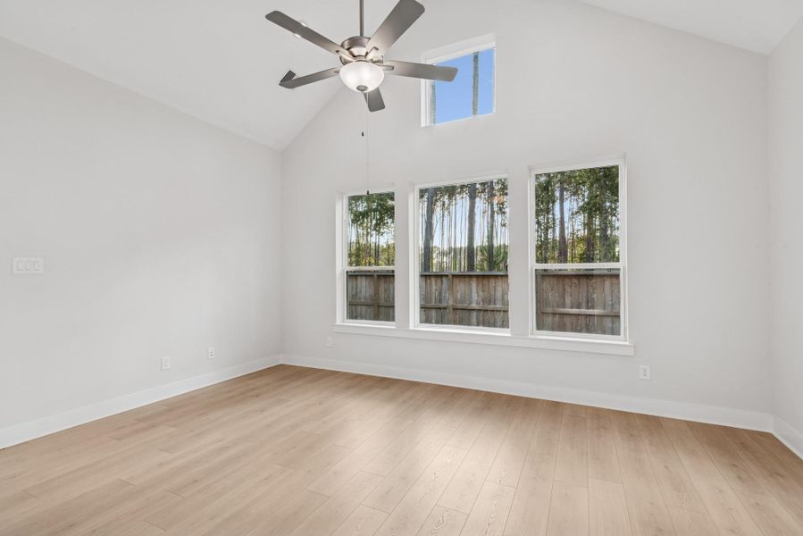 Spacious, unfurnished interior of a new home in The Highlands 40', Porter (Image 18). Spacious, unfurnished interior of a new home in The Highlands 40', Porter (Image 18).