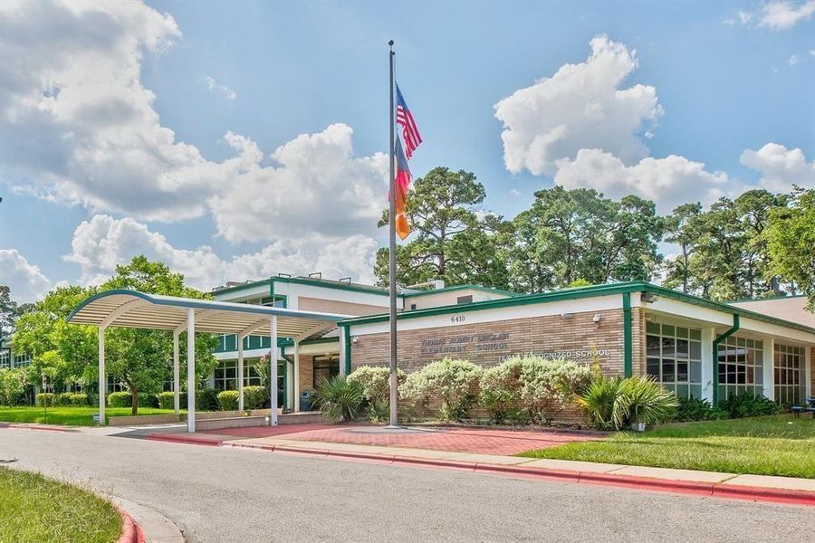 Image 8 of a home in .