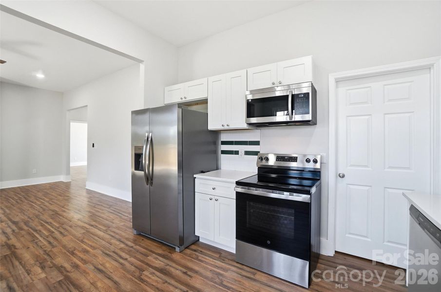 Furnished interior view inside a new home in , Hickory (Image 14).