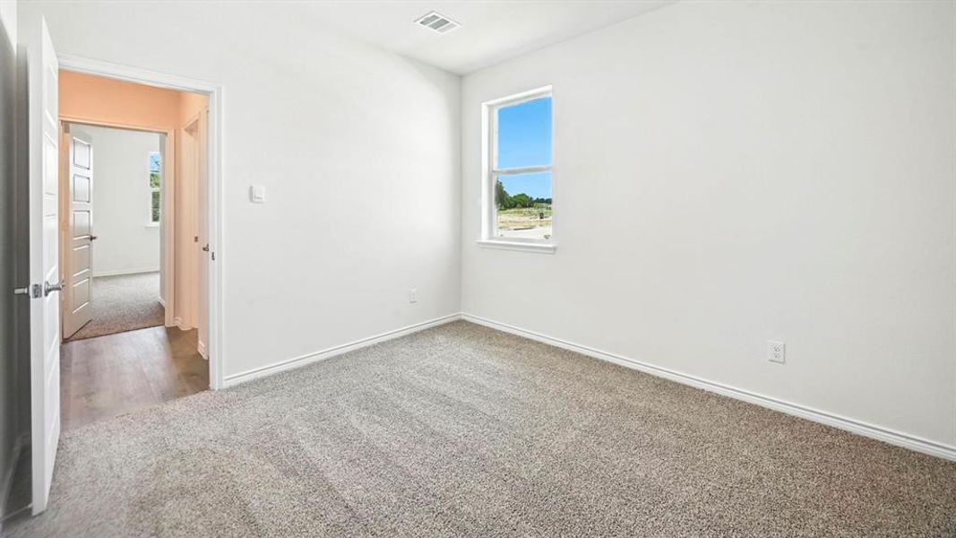 Spacious, unfurnished interior of a new home in Trailstone, Caddo Mills (Image 27).