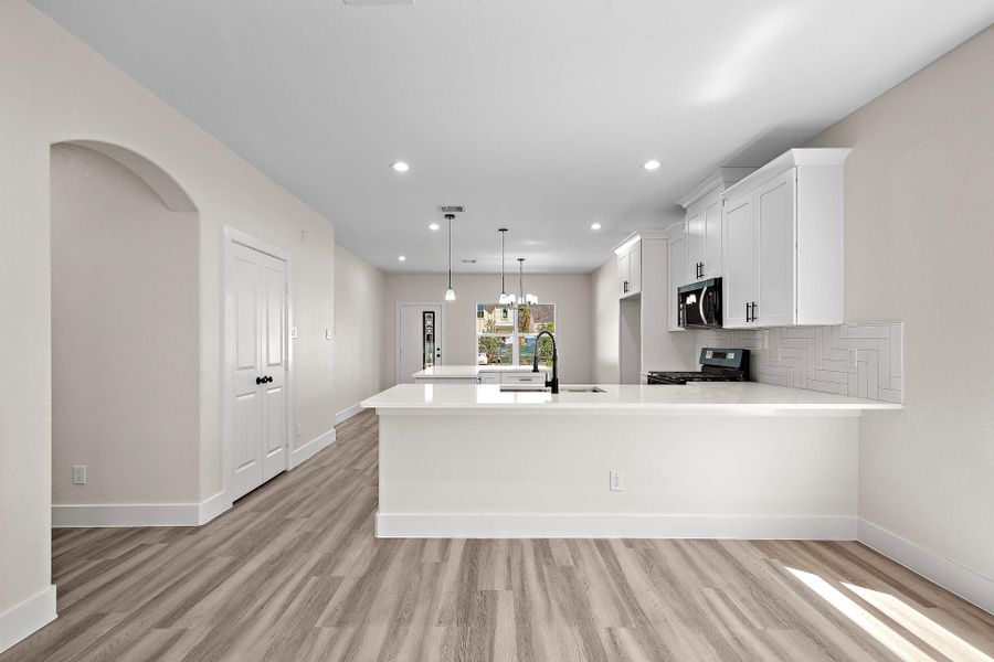 Image 14 of a home in . Image 14 of a home in .