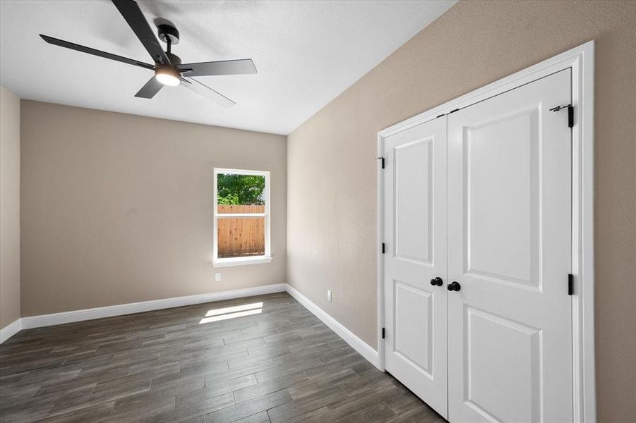 Spacious, unfurnished interior of a new home in , Cleburne (Image 24).