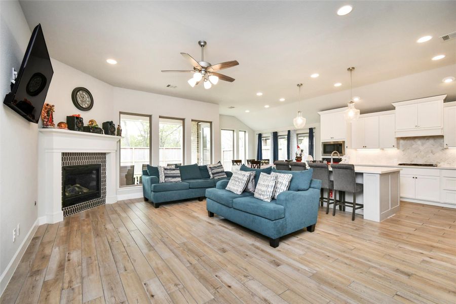 Furnished interior view inside a new home in Cross Creek West 55', Fulshear (Image 30).