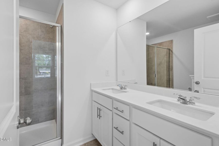 SUN_ElmGrove_Pic_Jackson_QMI_21_Owners_B SUN_ElmGrove_Pic_Jackson_QMI_21_Owners_B