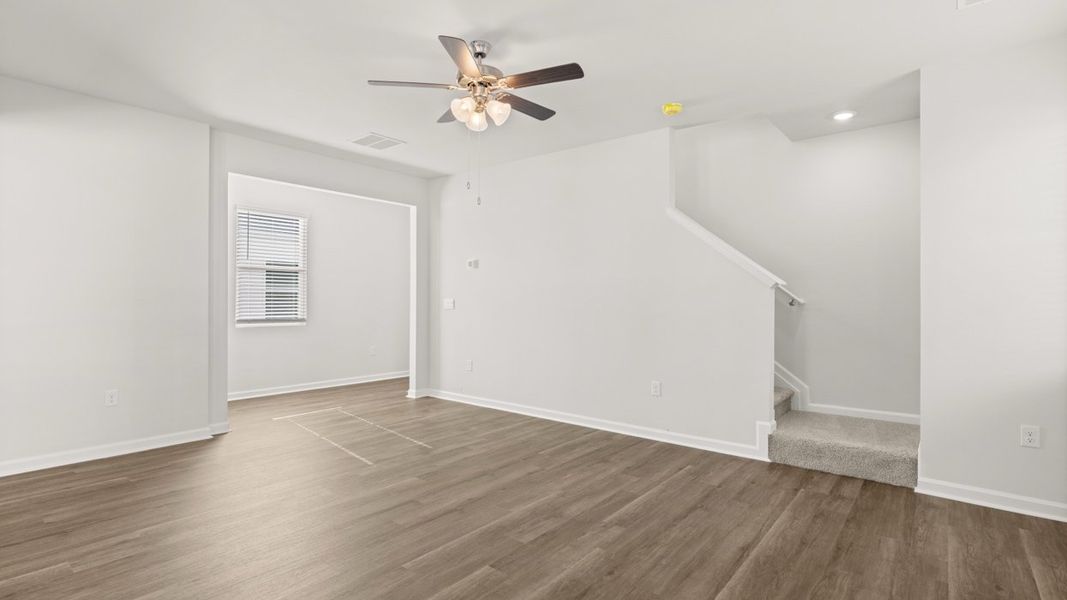 Spacious, unfurnished interior of a new home in The Abbey at Trolley Run Station, Aiken (Image 14).
