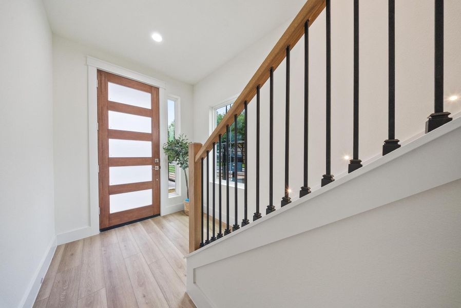 Spacious, unfurnished interior of a new home in , Houston (Image 20).