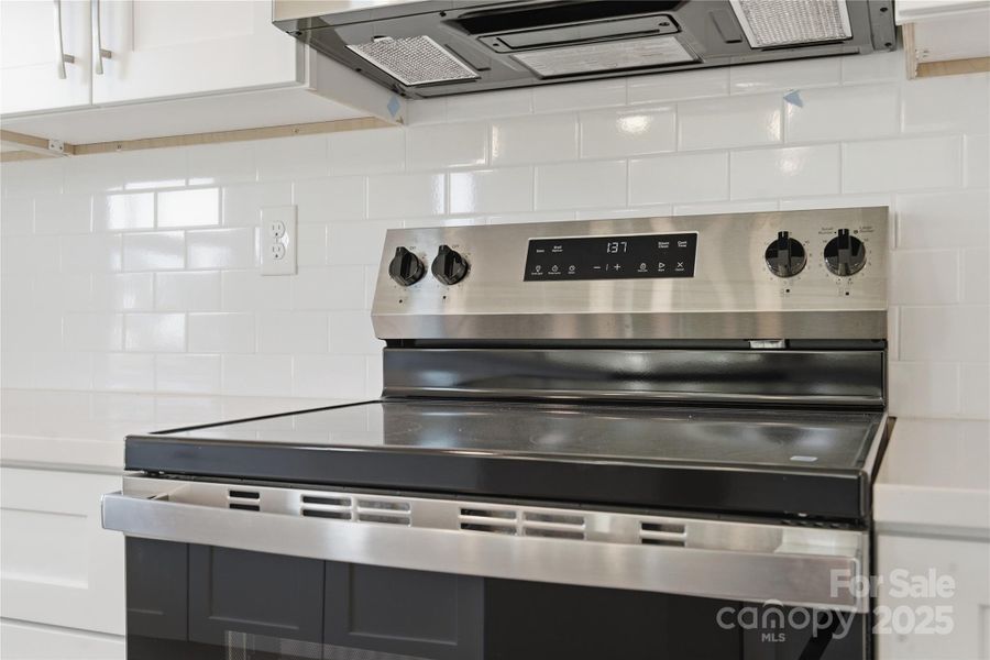Close-up of interior finishes inside a home in , Fort Mill (Image 16). Close-up of interior finishes inside a home in , Fort Mill (Image 16).