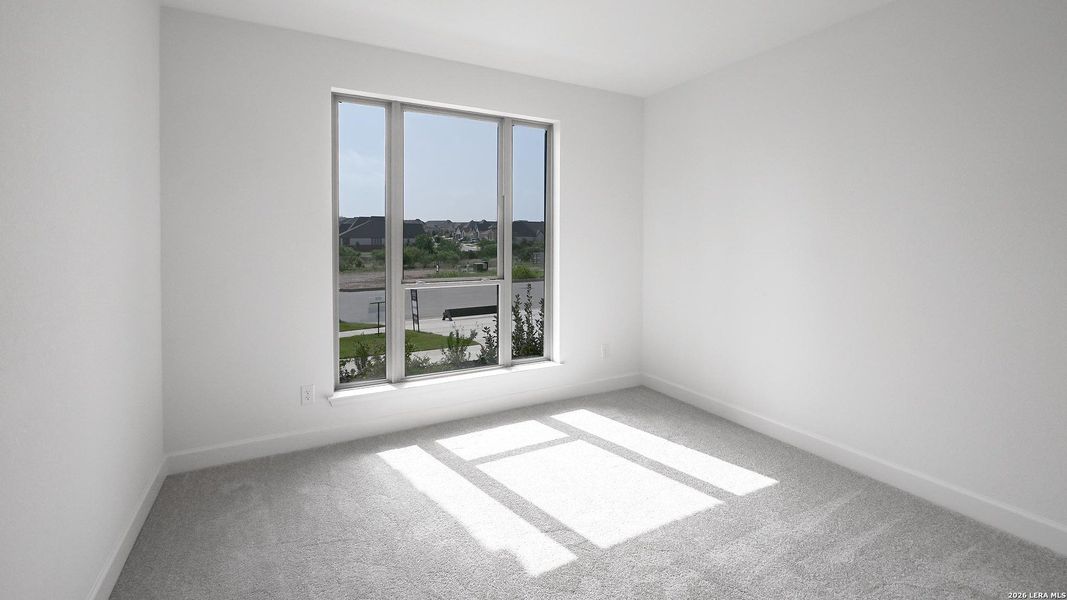 Spacious, unfurnished interior of a new home in Veramendi, New Braunfels (Image 20).