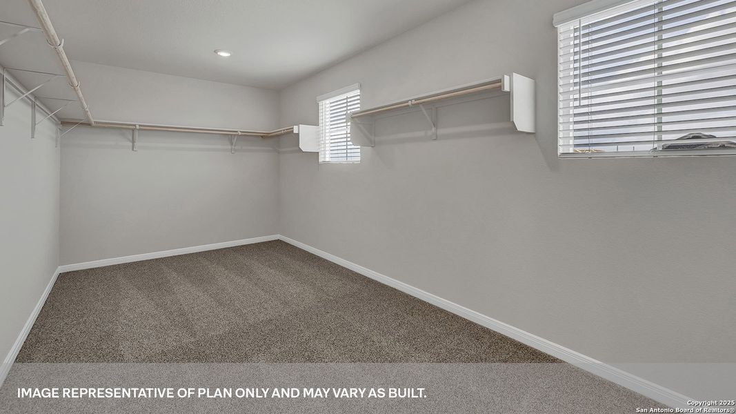 Spacious, unfurnished interior of a new home in Paramount, Kyle (Image 23).