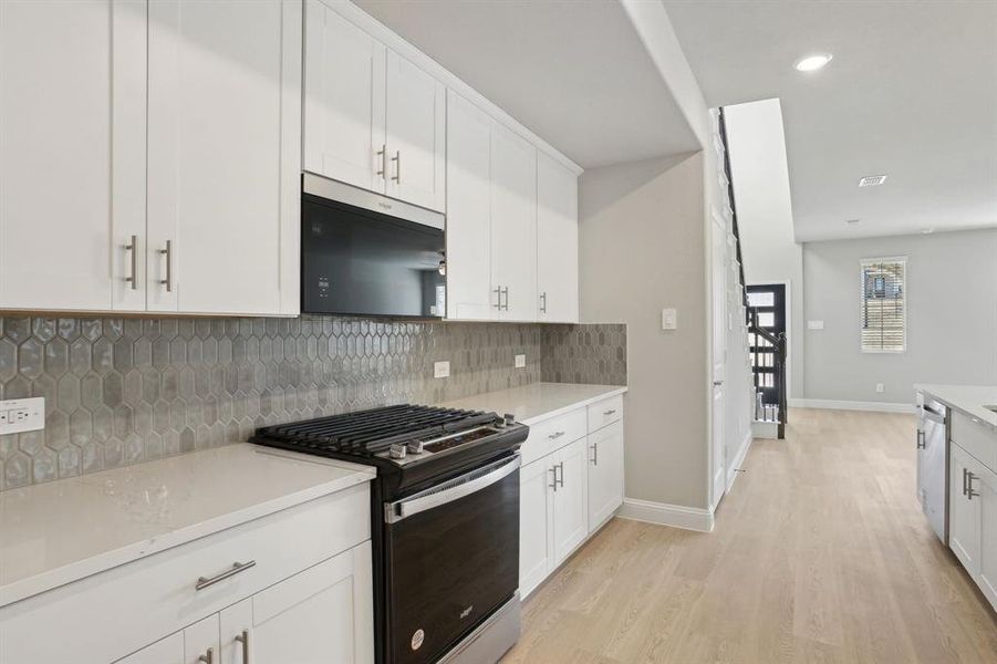 Photo is not of the actual home, but is an inspirational photo of builder’s model home and may depict options, furnishings, and/or decorator features that are not included.