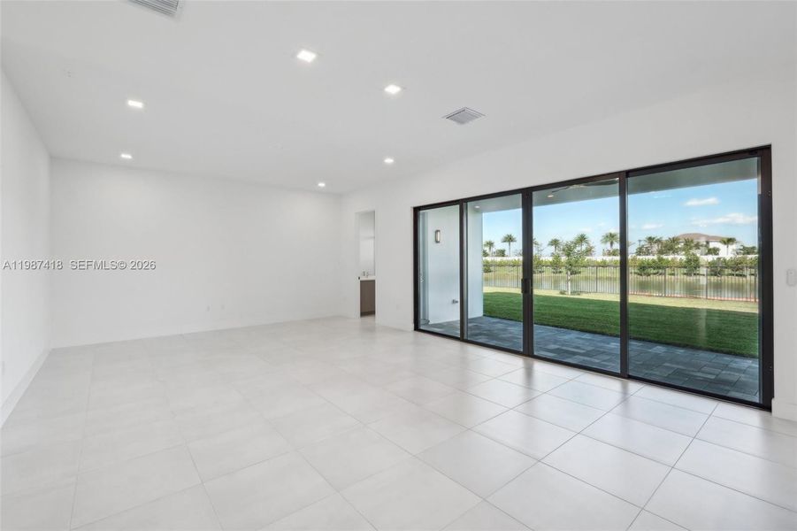 Spacious, unfurnished interior of a new home in , Palm Beach Gardens (Image 32). Spacious, unfurnished interior of a new home in , Palm Beach Gardens (Image 32).