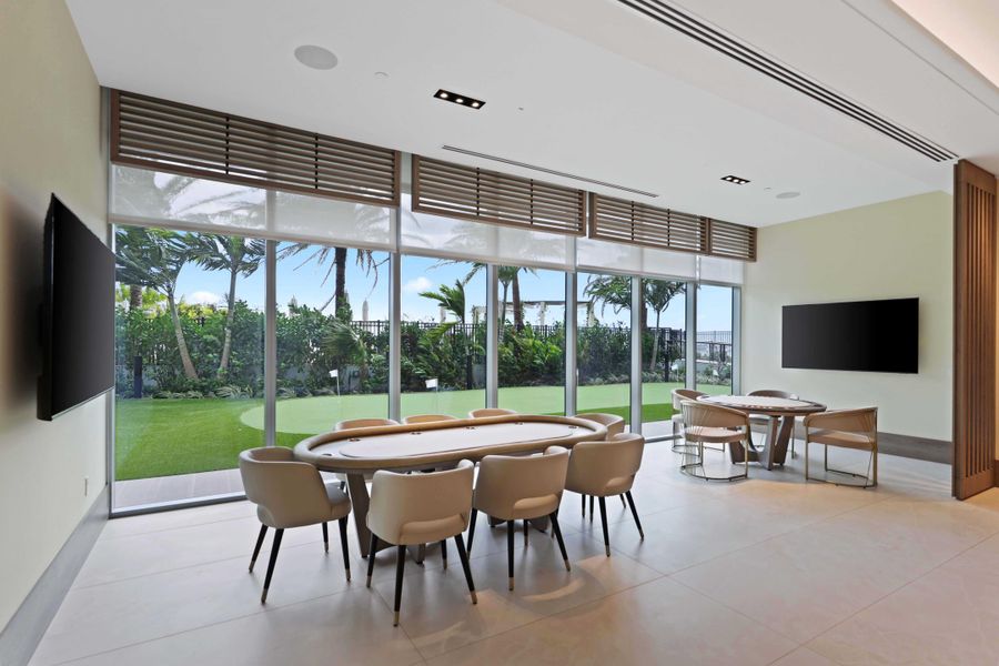 Nautilus Lounge Poker Table