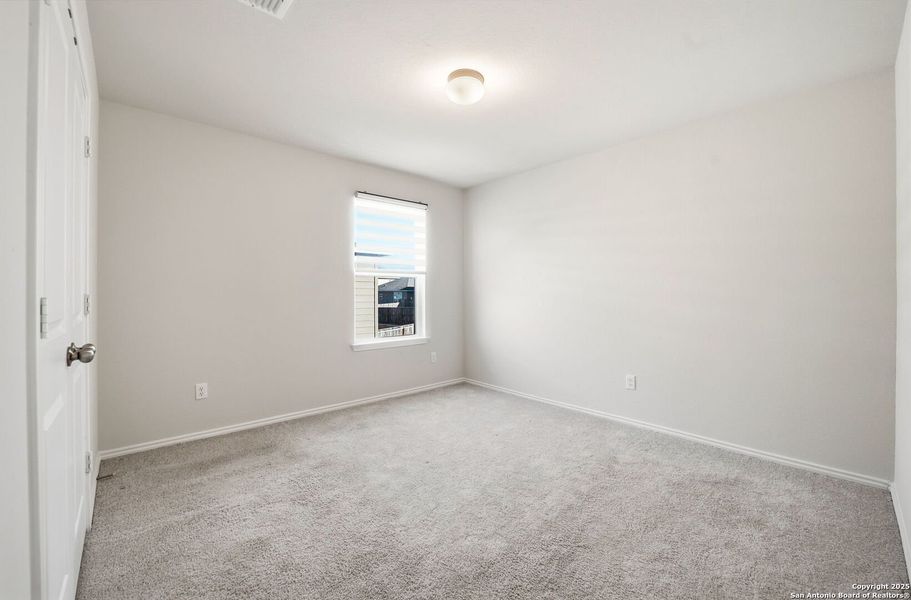 Spacious, unfurnished interior of a new home in Cinco Lakes, San Antonio (Image 16). Spacious, unfurnished interior of a new home in Cinco Lakes, San Antonio (Image 16).