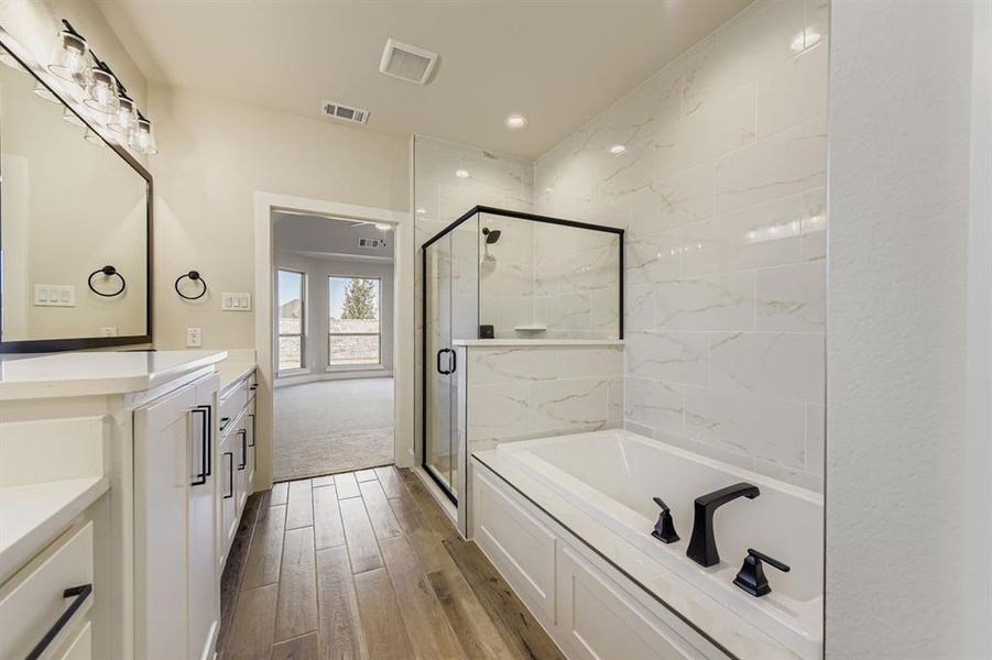 Furnished interior view inside a new home in Wellington 50s, Fort Worth (Image 7).