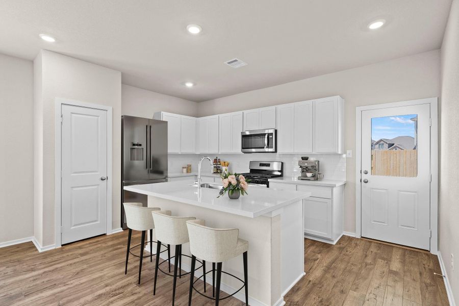 Furnished interior view inside a new home in Creekhaven, Rosharon (Image 9).