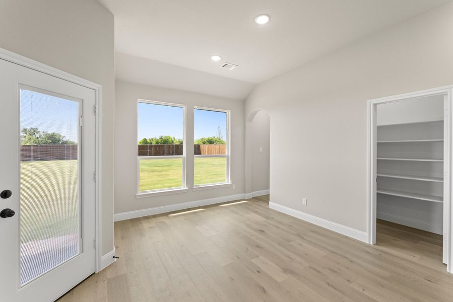 Spacious, unfurnished interior of a new home in Lovers Landing, Forney (Image 14). Spacious, unfurnished interior of a new home in Lovers Landing, Forney (Image 14).