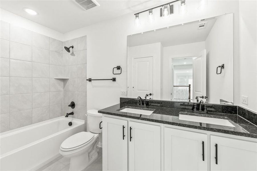 Furnished interior view inside a new home in Creekview Meadows, Celina (Image 9).