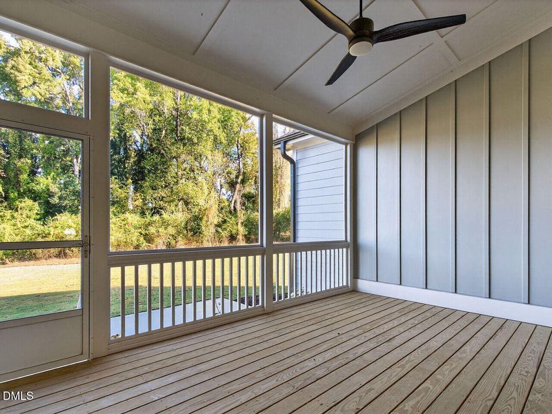 037-1280x960-screened-porch