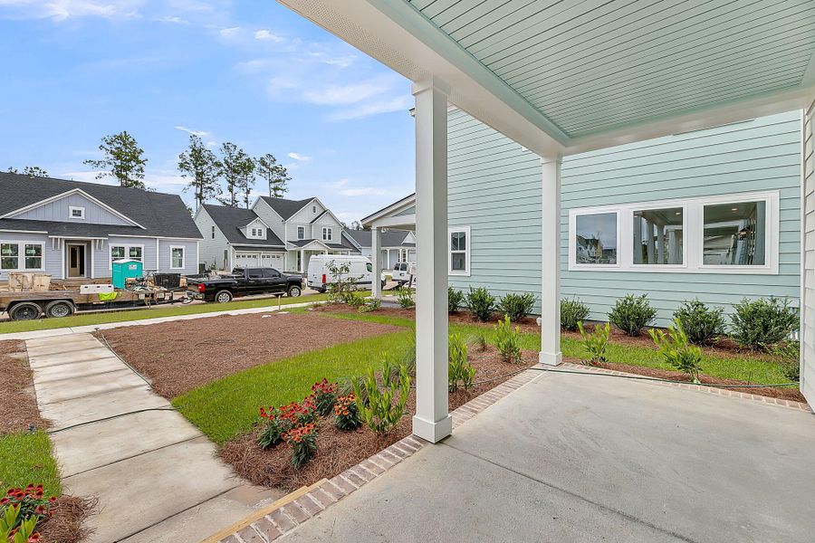 Exterior details and patio area of a home in Nexton - Midtown - The Park Collection, Summerville (Image 4).