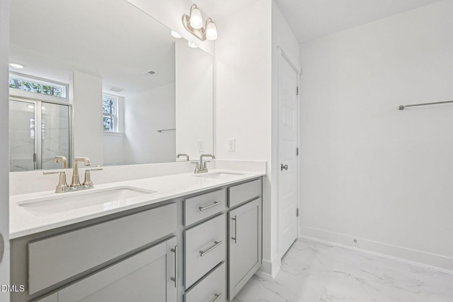 19-web-or-mls-Bayflower Wy-S3101-019