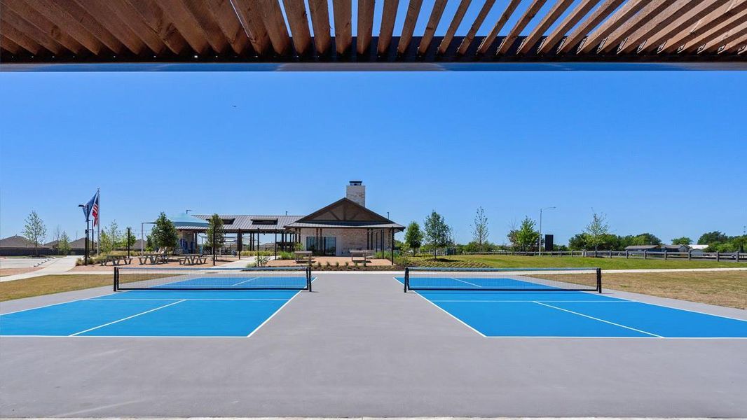 Community amenities in Carillon, Manor (Image 16).
