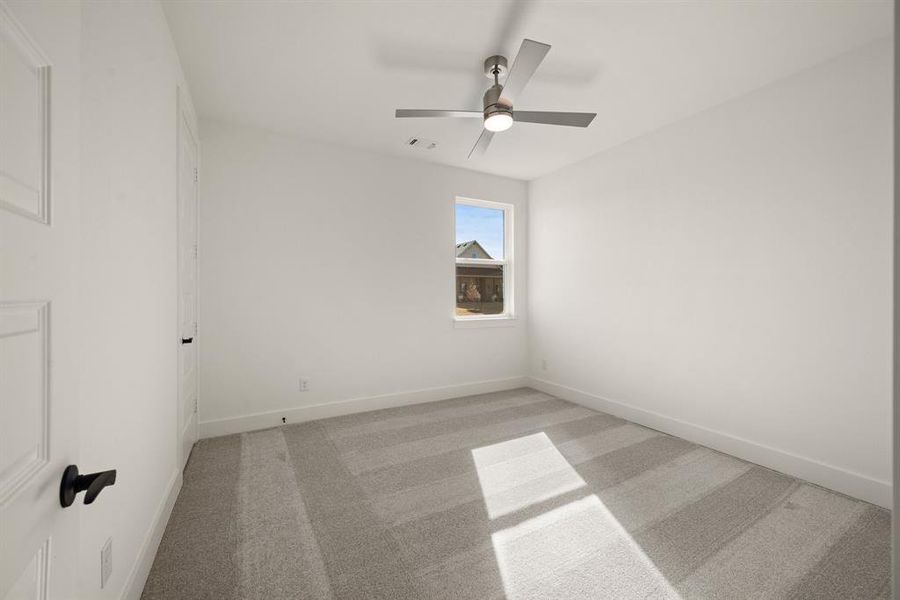 Spacious, unfurnished interior of a new home in Settlers Glen, New Fairview (Image 27).