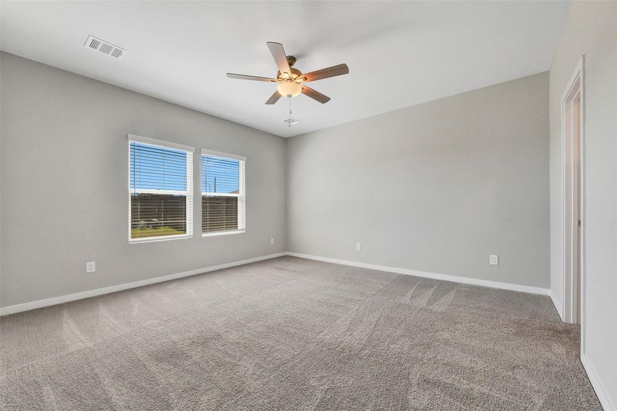 Spacious, unfurnished interior of a new home in Barrett Crossing, Crosby (Image 18).