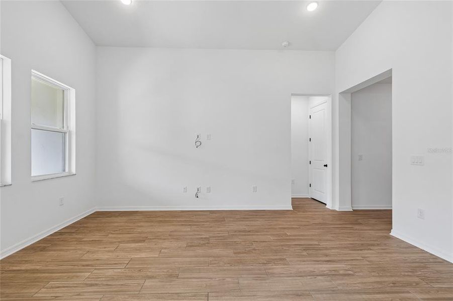 Spacious, unfurnished interior of a new home in Isles at Bayview, Parrish (Image 25). Spacious, unfurnished interior of a new home in Isles at Bayview, Parrish (Image 25).
