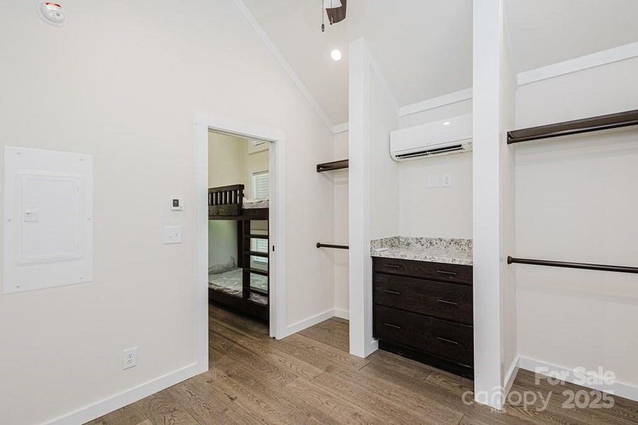 Spacious, unfurnished interior of a new home in , Bryson City (Image 8).