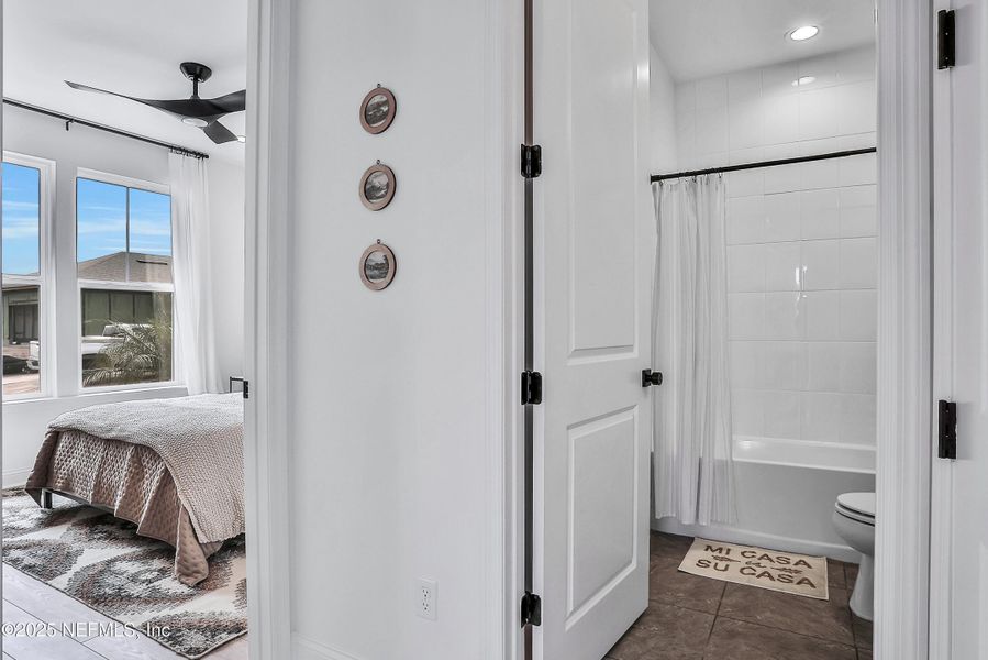 Furnished interior view inside a new home in , Ponte Vedra (Image 40). Furnished interior view inside a new home in , Ponte Vedra (Image 40).