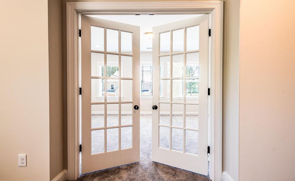 Representative unfurnished interior of a home built from the Pinehurst by Greybrook Homes in Edmunds Farm, Clover (Image 17).