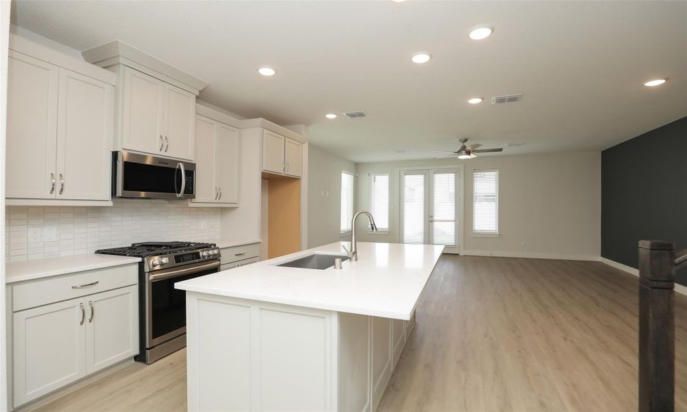 Furnished interior view inside a new home in Independence Heights, Houston (Image 8). Furnished interior view inside a new home in Independence Heights, Houston (Image 8).