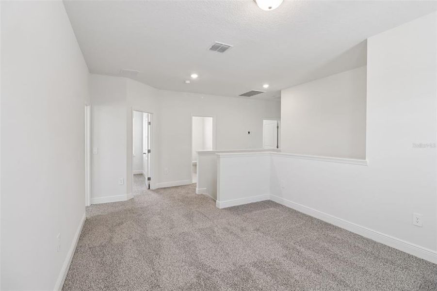 Spacious, unfurnished interior of a new home in Cyrene at Minneola, Minneola (Image 20).